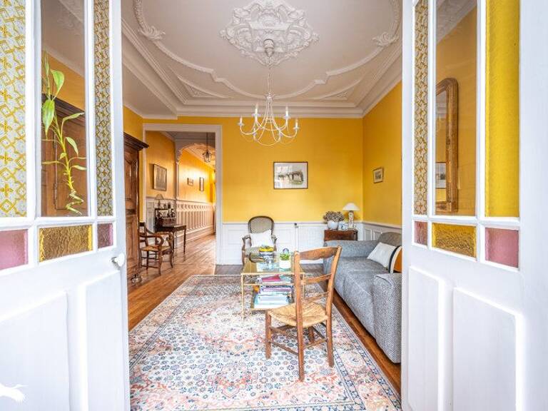 Maison de ville de 7 pièces principales — photo 1