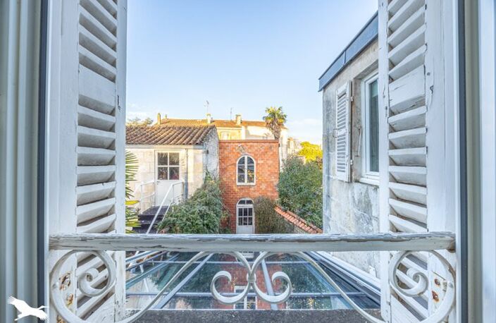 Maison de ville de 7 pièces principales — photo 2