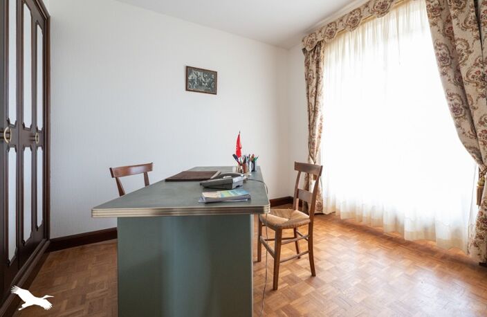 Maison en pierre de 7 pièces principales — photo 5