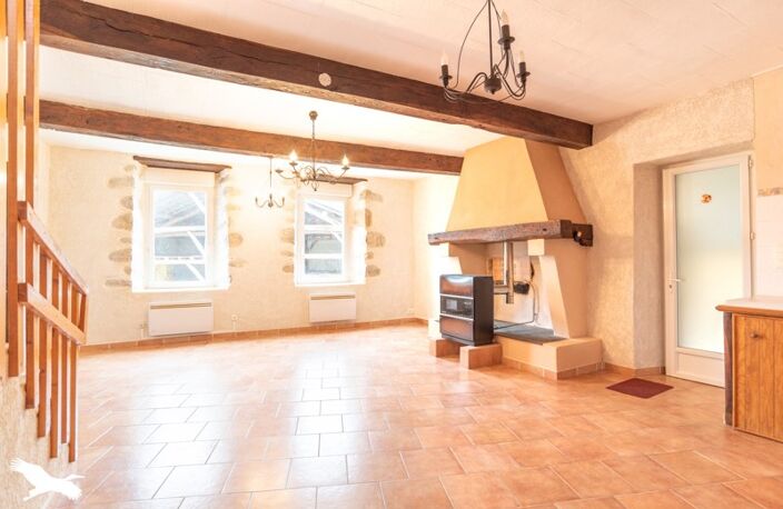 Maison de bourg de 5 pièces principales — photo 2
