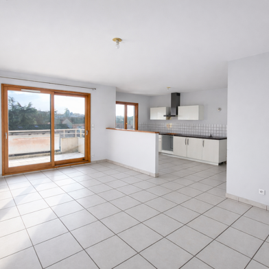 Appartement 3 pièces 835 €