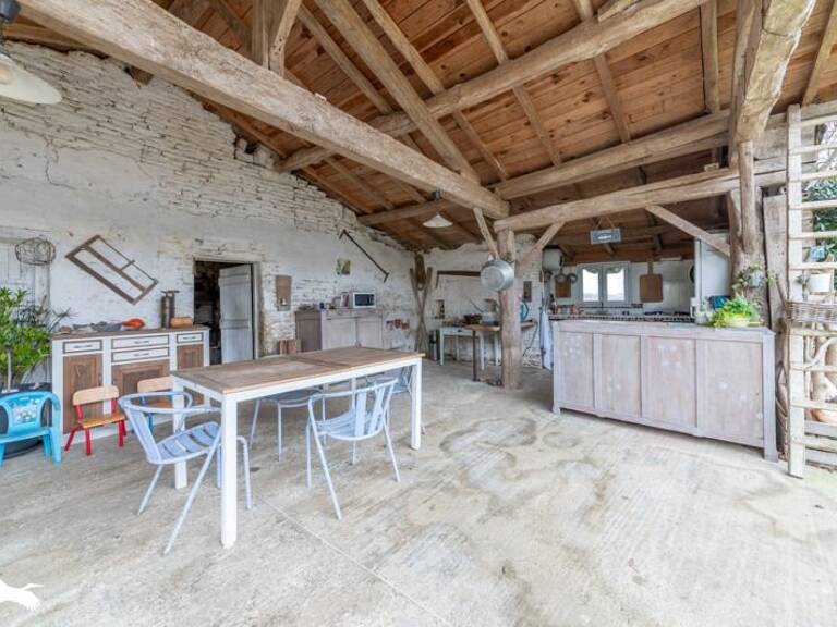 Corps de Ferme de 8 pièces principales — photo 1
