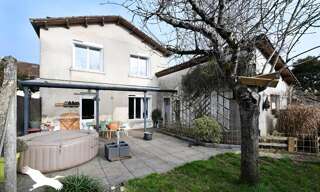 Maison 7 Pièces 150 m² à vendre à Montbron (16220)