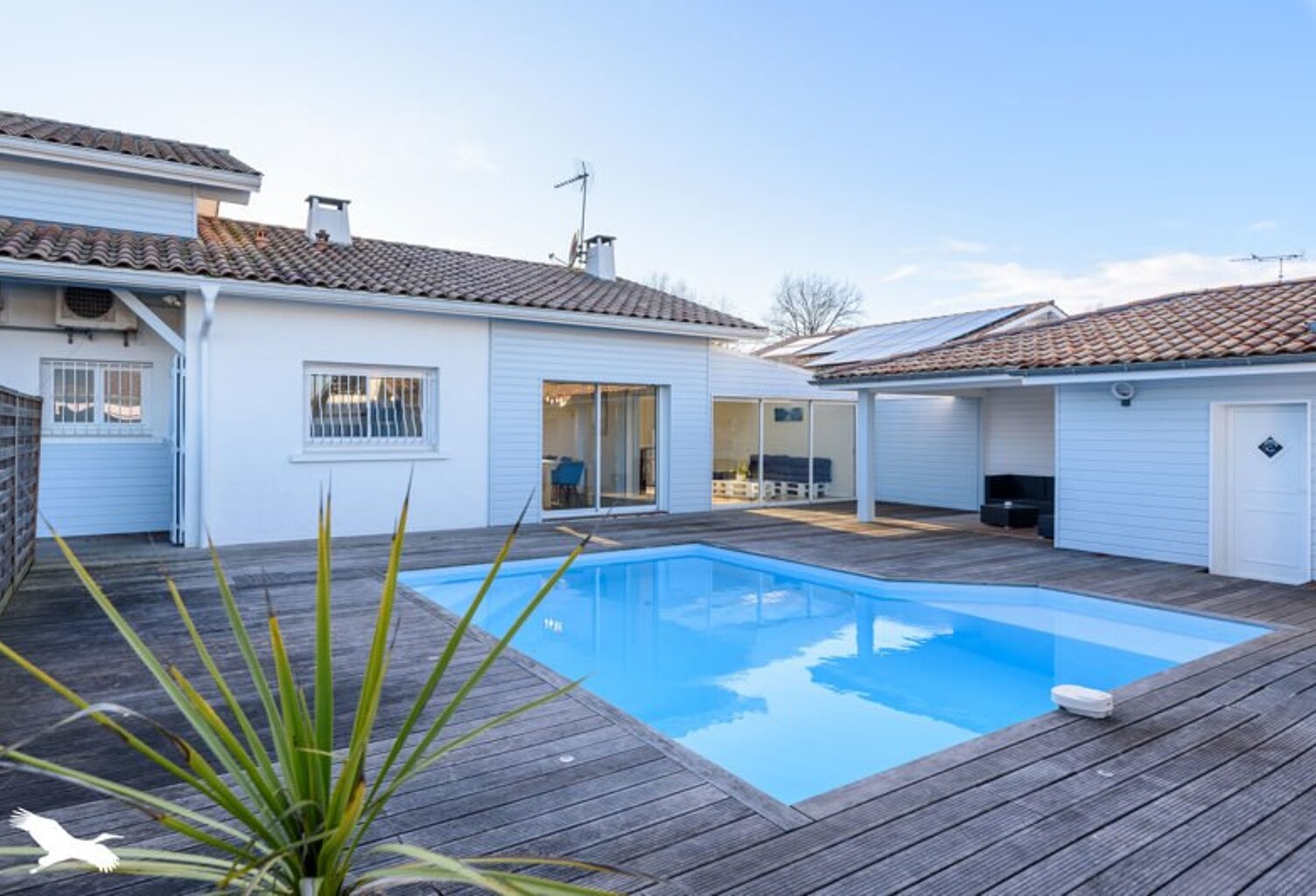 Villa de 7 pièces principales — photo 1