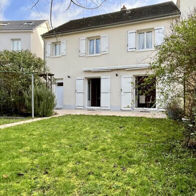 Maison 6 pièces 452790 €