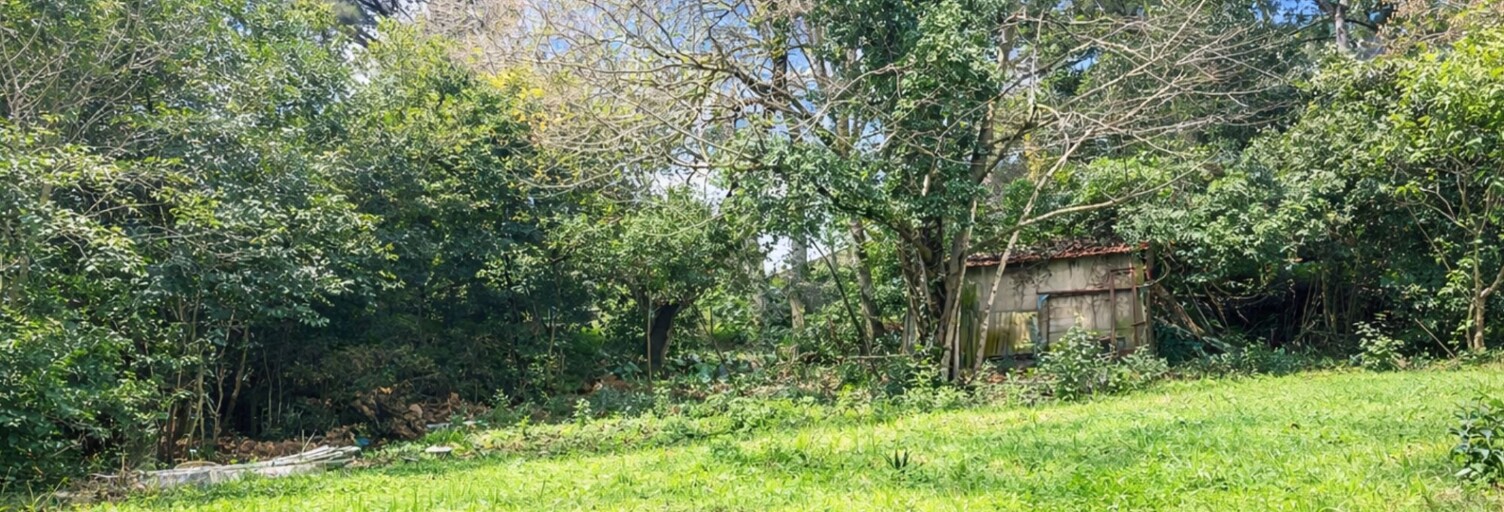 Terrain  2709 m² à vendre à La Seyne-sur-Mer (83500)