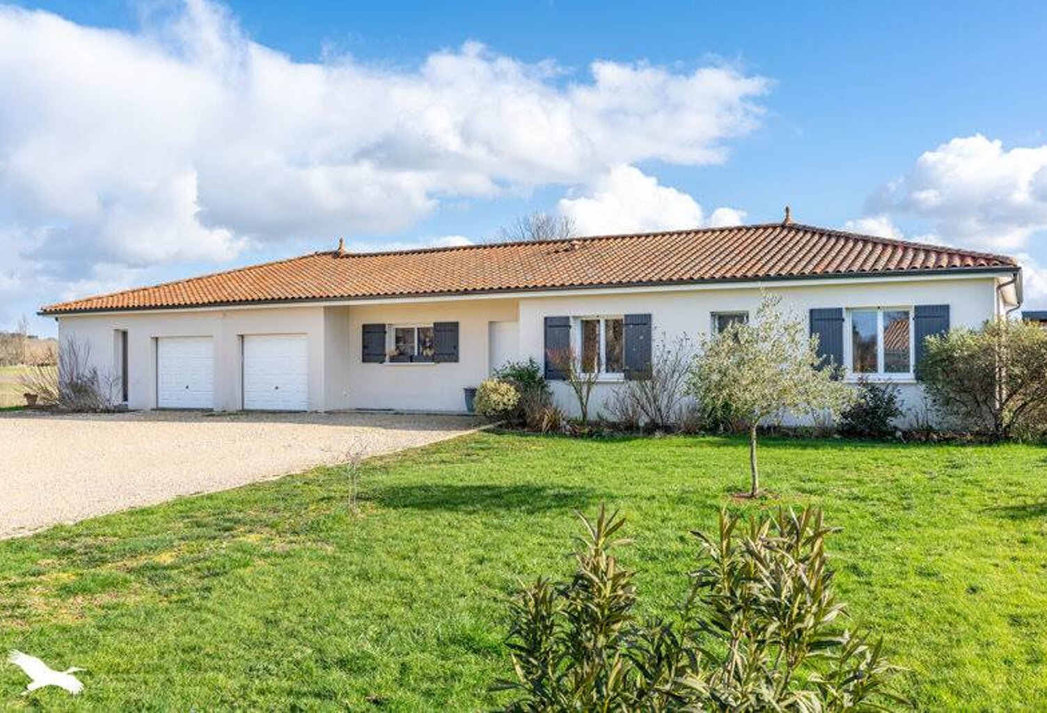 Contemporaine de 8 pièces principales — photo 1