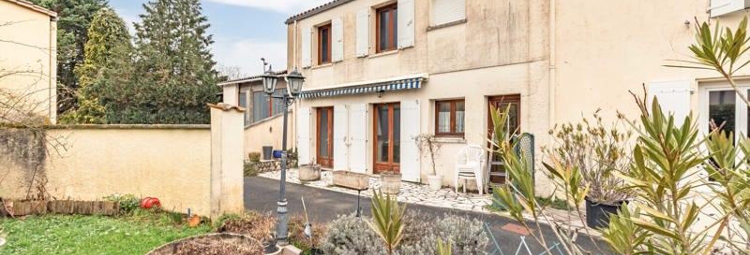 Maison 12 Pièces 290 m² à vendre à Lussant (17430)