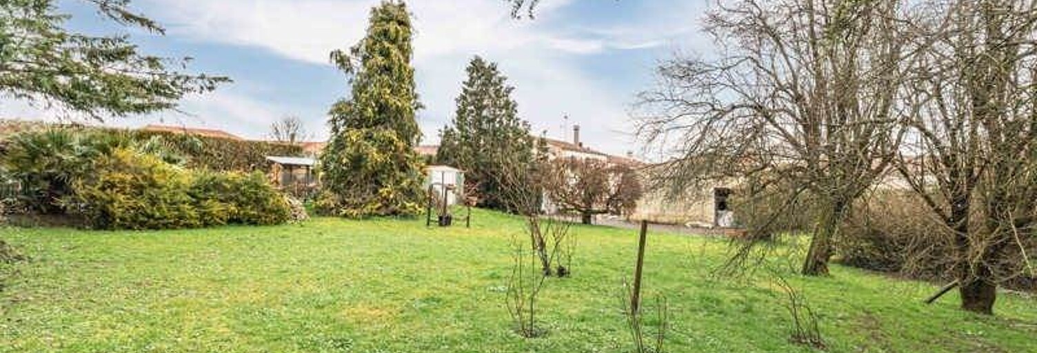 Maison 12 Pièces 290 m² à vendre à Lussant (17430)
