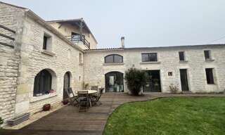 Maison 8 Pièces 221 m² à vendre à Pont-l'Abbé-d'Arnoult (17250)