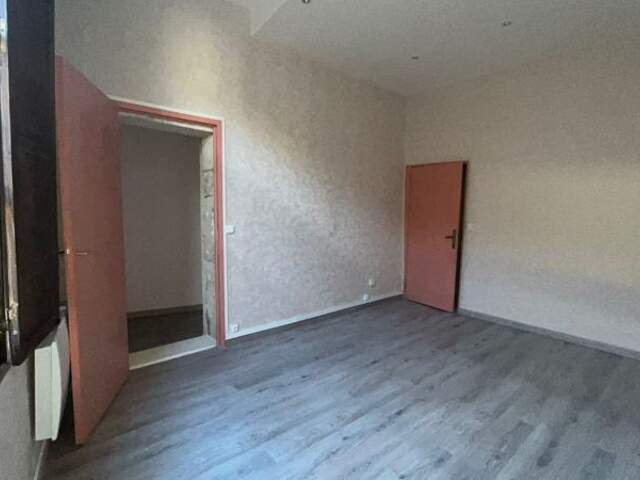 Appartement de 3 pièces principales — photo du bien