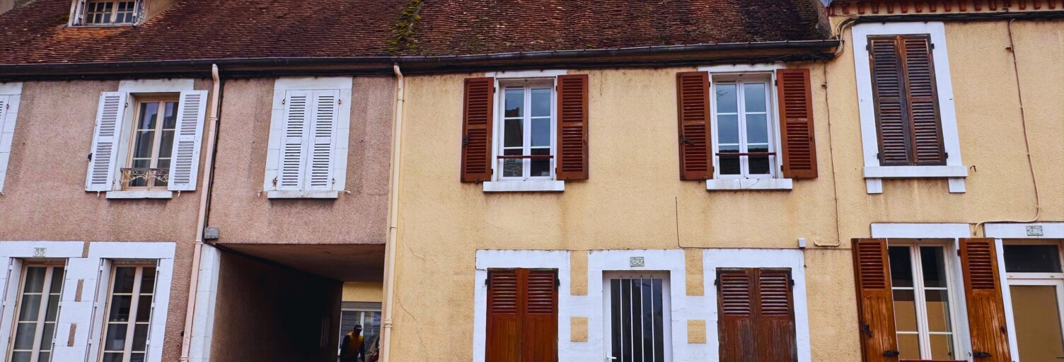 Immeuble  118 m² à vendre à Cosne-Cours-sur-Loire (58200)