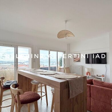 Appartement 4 pièces 1300 €