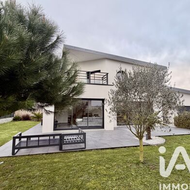 Maison 6 pièces 630000 €