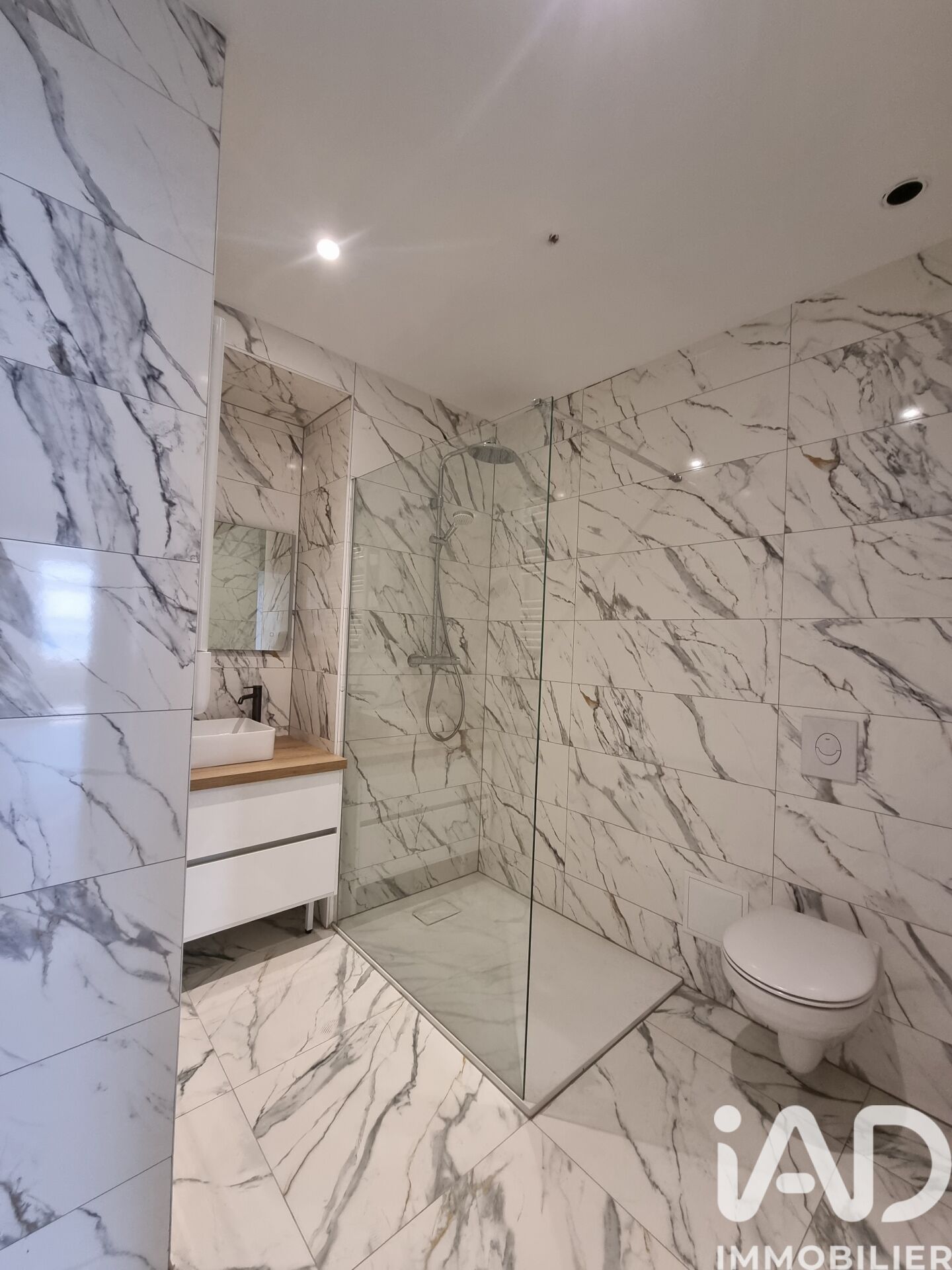Vente Appartement 2 pièces - Photo 2