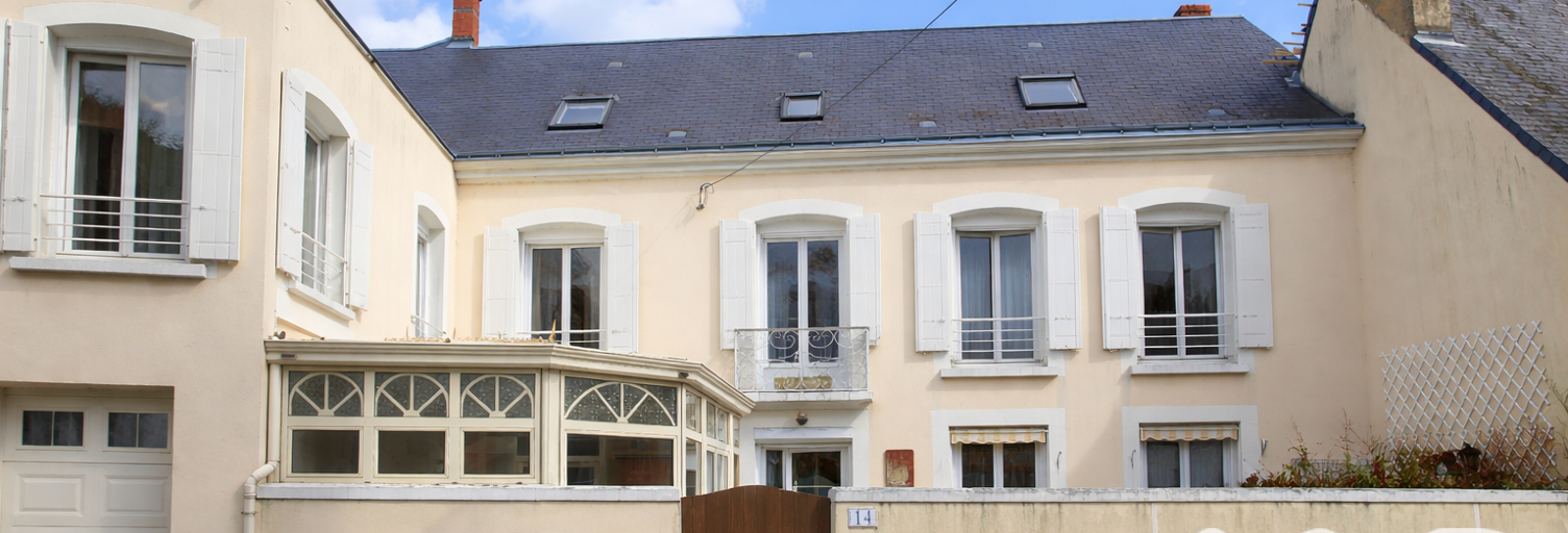 Maison 8 Pièces 208 m² à vendre à Montval-sur-Loir (72500)