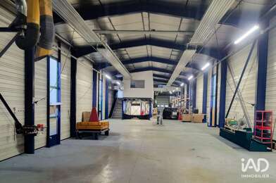 Commerce  1095000 €