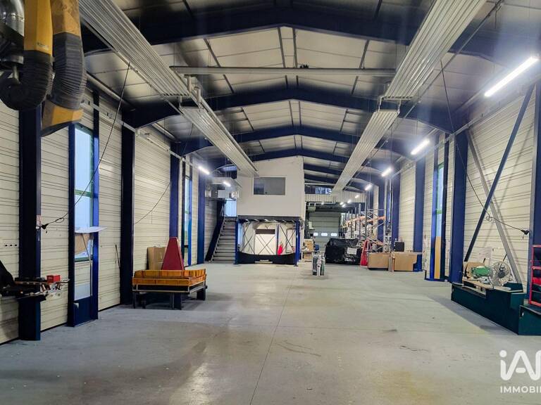 Vente Murs commerciaux 920 m&sup2; — photo 1