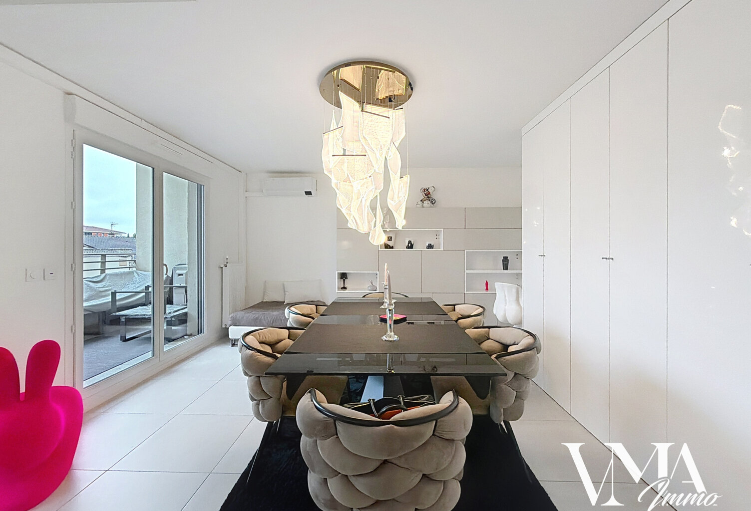 Duplex T5 de standing en hypercentre. — photo 1