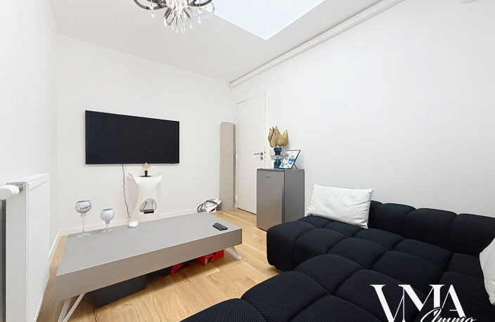 Duplex T5 de standing en hypercentre. — photo 4