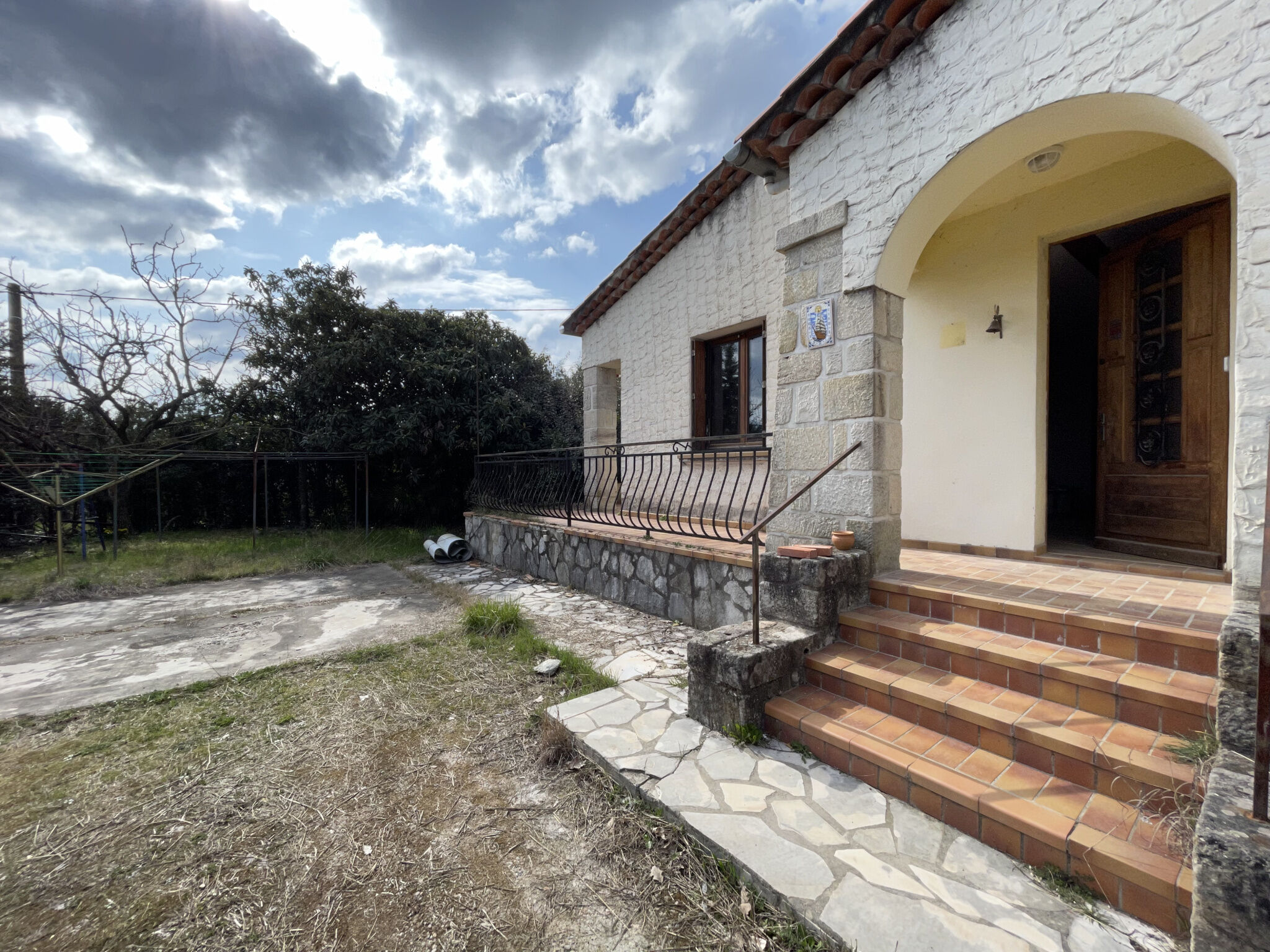 Villa / Maison  T4 à louer Chassiers 07110