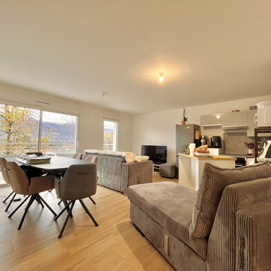 Appartement 3 pièces 275000 €