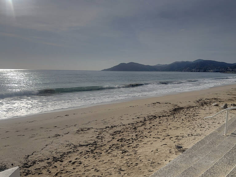 Cannes plages du midi appartement de 2 pièces très belle vue — photo 1