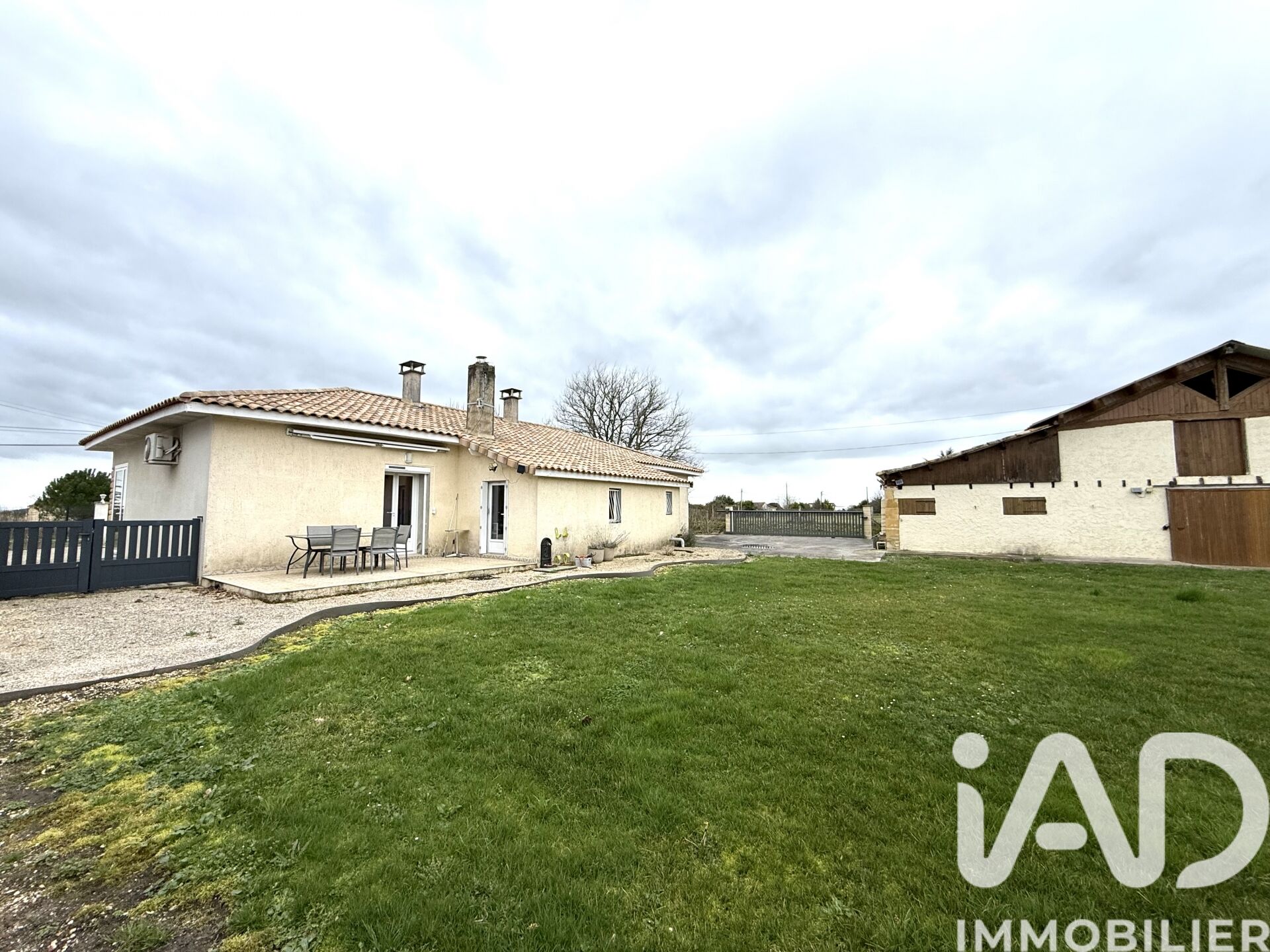 Issigeac - 120m² - 5p. - 3ch.