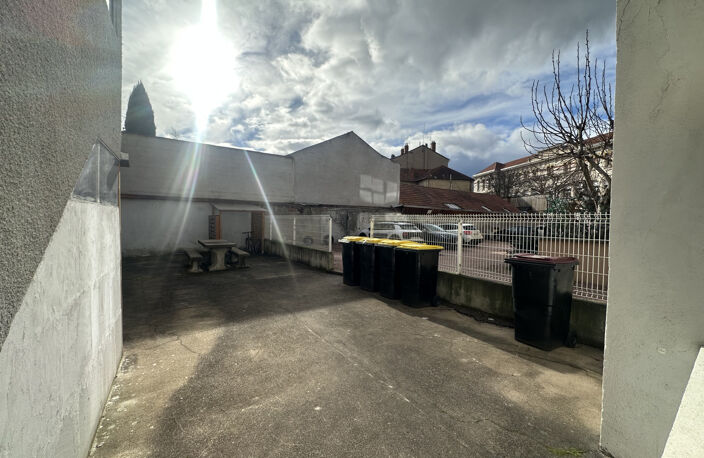 STUDIO - ROANNE CENTRE-VILLE — photo 4