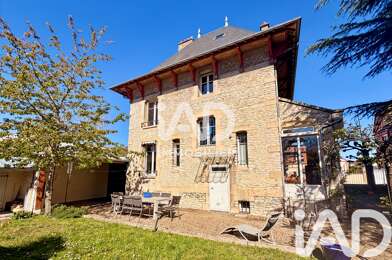 Maison 8 pièces 740000 €