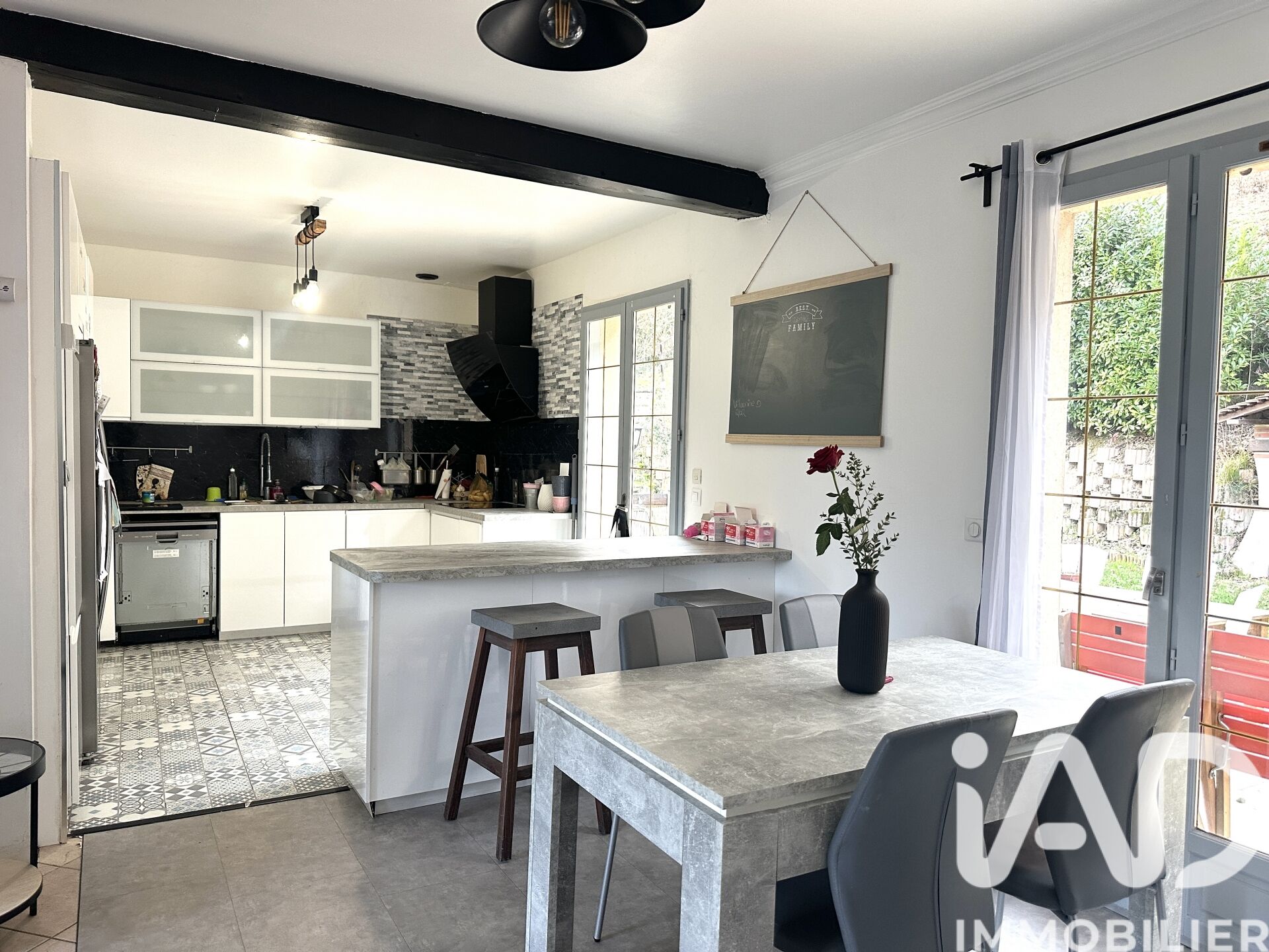 Vente Maison/villa 7 pièces - Photo 2