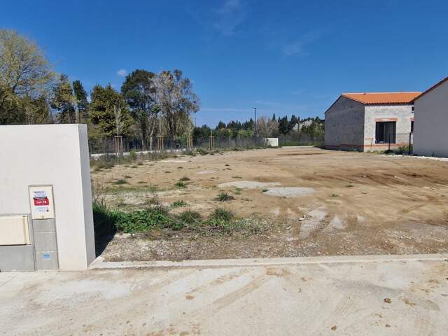 Vente Terrain à bâtir 300 m&sup2; — photo du bien