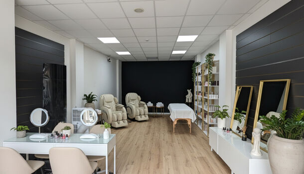 Local commercial  à louer Aubagne 13400