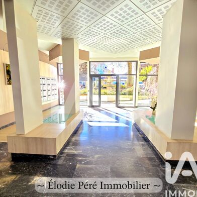 Appartement 4 pièces 174000 €