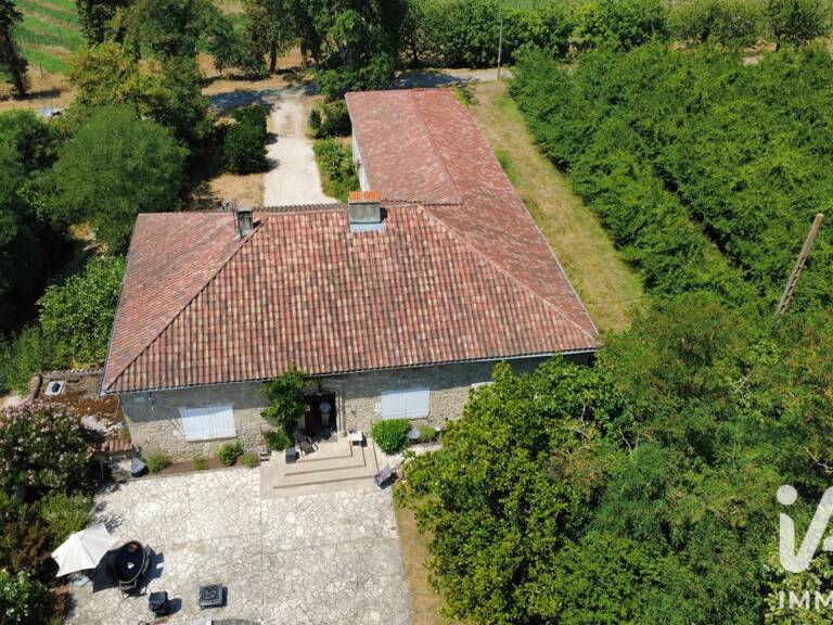 Vente Maison traditionnelle 8 pièces — photo 1