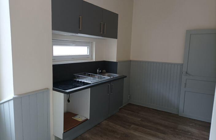 Maison de village en duplex  dans le Lot 46700 en bon état général — photo 5