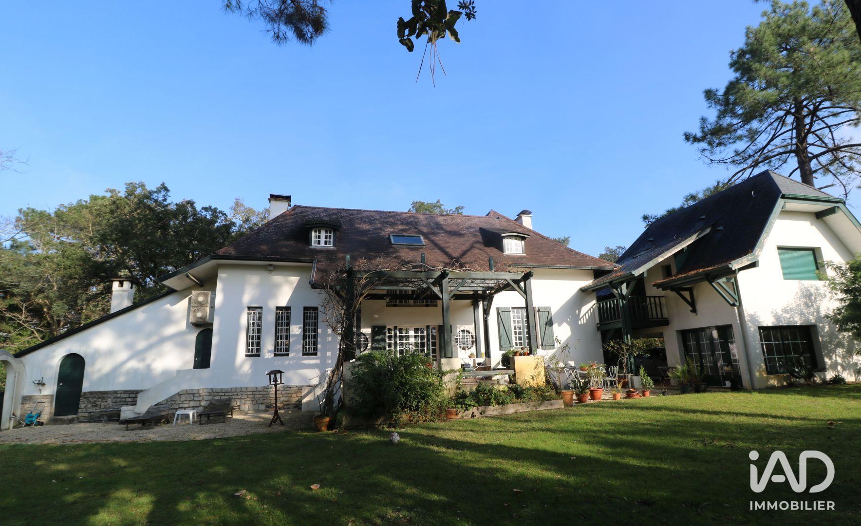 Vente Maison/villa 7 pièces - Photo 2