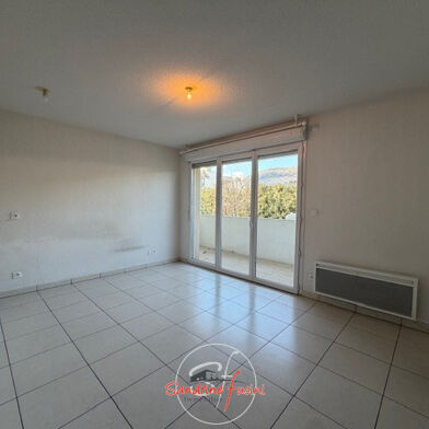 Appartement 1 pièces 745 €