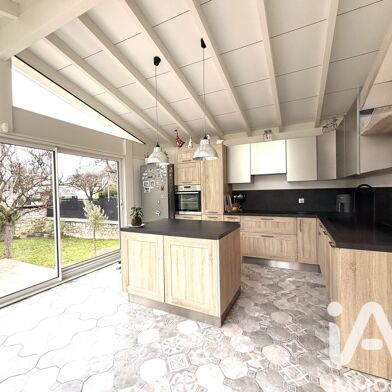 Maison 4 pièces 620000 €