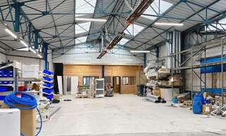 Commerce  827 m² à vendre à Tarare (69170)