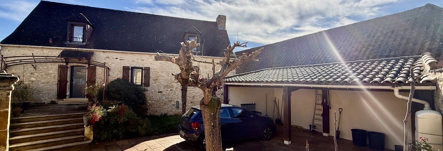 Maison 5 Pièces 108 m² à vendre à Saint-Martial-de-Nabirat (24250)