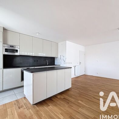 Appartement 4 pièces 598500 €