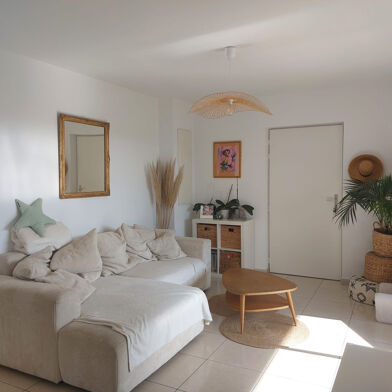 Appartement 2 pièces 900 €