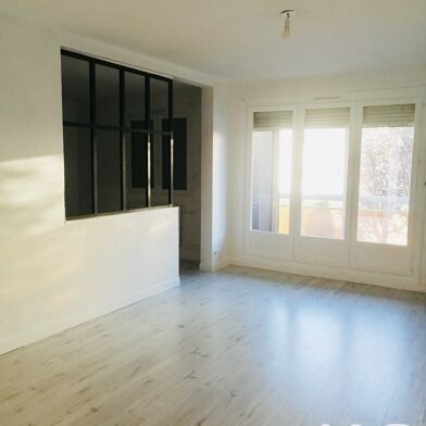 Appartement 3 pièces 93000 €