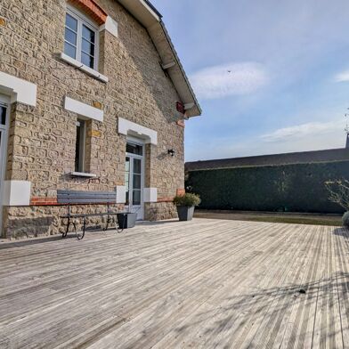 Maison 6 pièces 400000 €