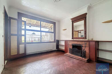 Immeuble  250900 €