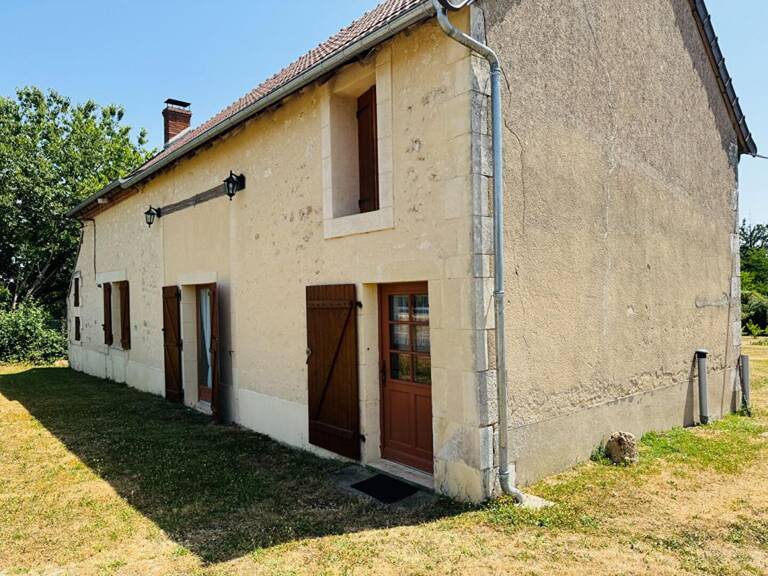 Jolie maison ancienne à Saint Léger le Petit — photo 1