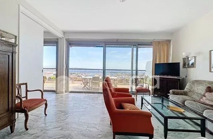 APPARTEMENT DERNIER ÉTAGE VUE MER PANORAMIQUE — photo 2