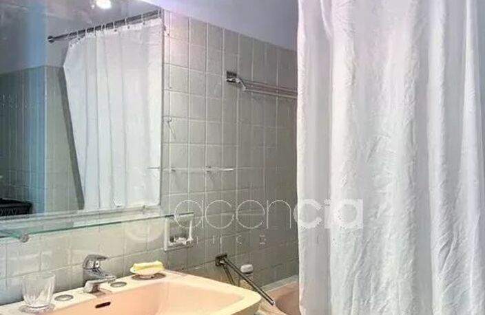 APPARTEMENT DERNIER ÉTAGE VUE MER PANORAMIQUE — photo 5