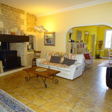 Maison 7 pièces 305000 €